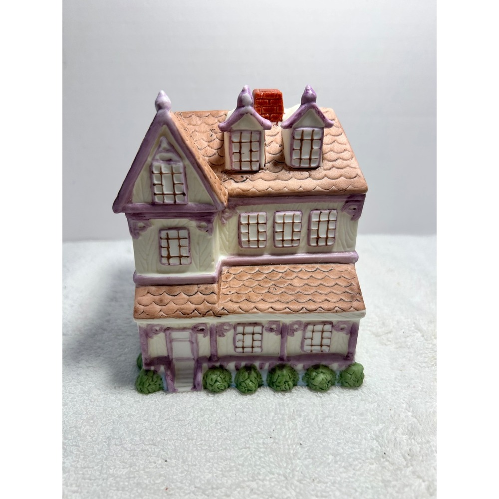 Karen Carson‎ Martha's Vineyard Victorian House Night Light Ceramic Figurine